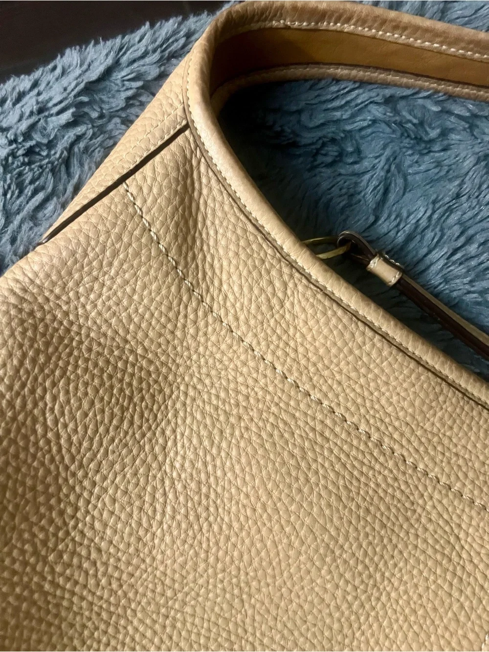 Coach Leather Hobo Shoulder Bag - Cream